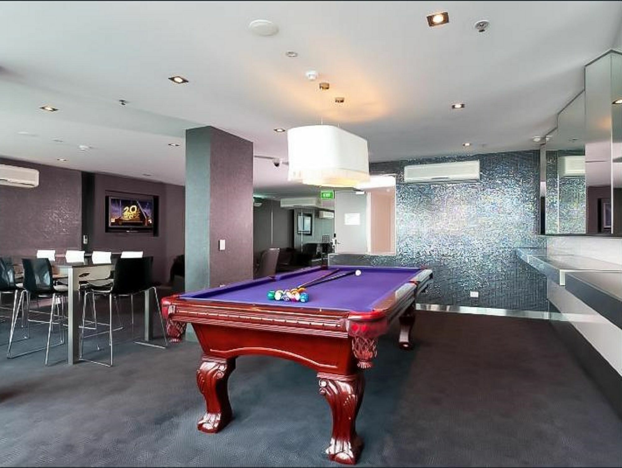 ［ブリズベン市内中心部］アパートメント（80m²）｜ 2ベッドルーム／1バスルーム ブリスベン エクステリア 写真